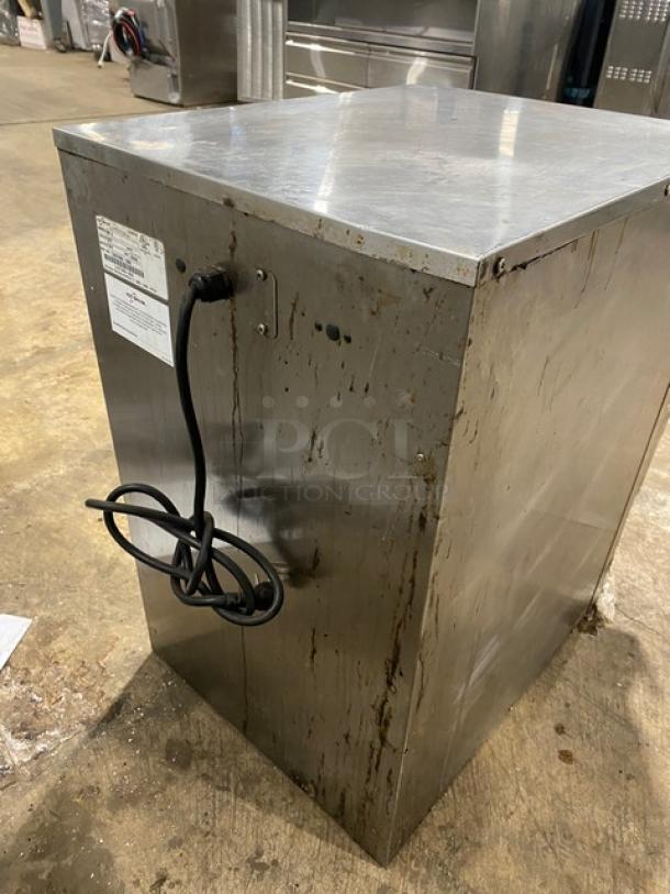 Alto-Shaam 500-S heated holding cabinet, stainless steel, 6-pan capacity, electric, built-in racks, 120V, on casters, used.