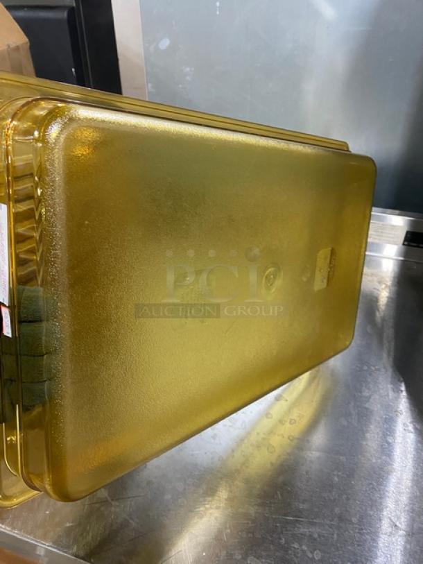NEW Cambro commercial amber high-heat full-size food pan, 2.5" deep, stackable. Durable and suitable for high-temperature use.