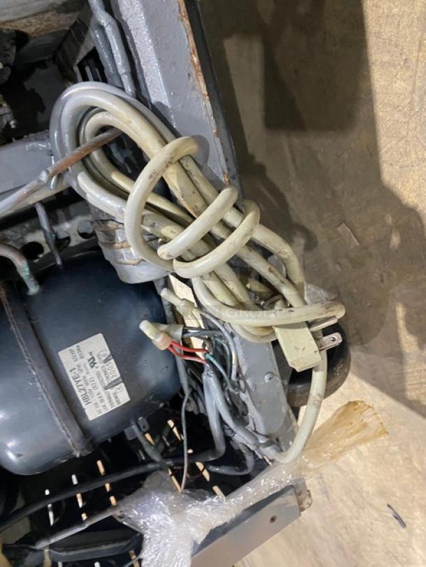 Turbo Air TST-28SD refrigerated salad/sandwich prep table, stainless steel, includes cutting board, on casters, 115V.