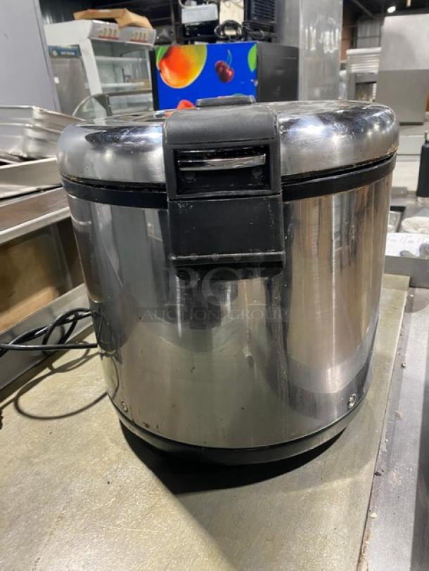 Amko AKERW7 stainless steel electric rice warmer, 20L capacity, 120V, commercial-grade, used condition.