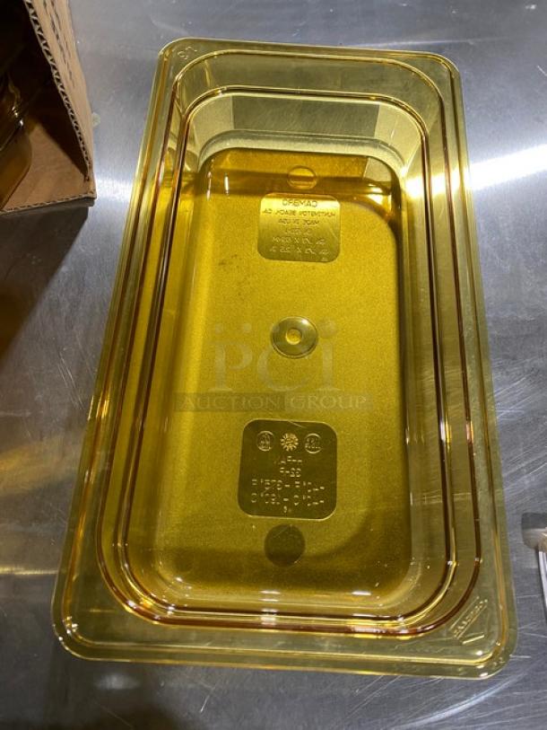Cambro amber high-temp 1/3-size 2.5" deep food pan, model 32HP150, new condition, visible durability markings.