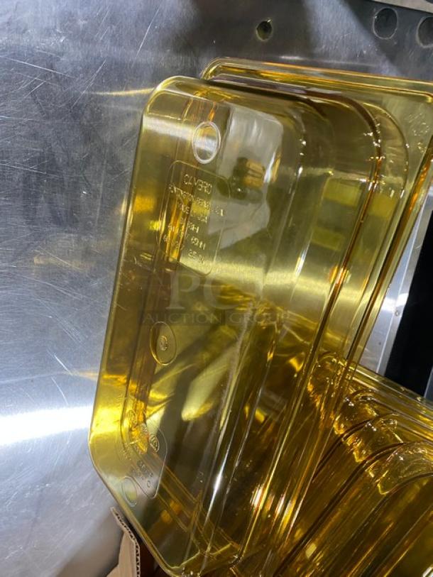 NEW Cambro commercial amber high-temp 1/3-size 2.5" deep food pan, model 32HP150, pristine condition.