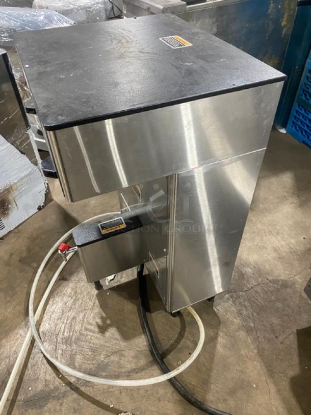 Bunn ThermoFresh DBC Series dual automatic twin coffee brewer, stainless steel, with hot water dispenser, model DUALTFDBC.