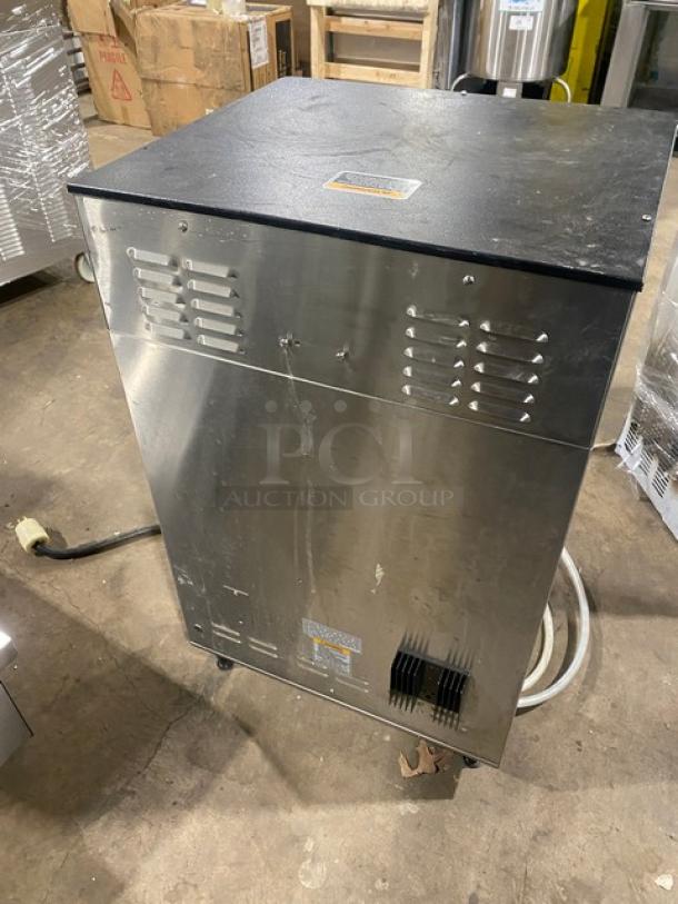 Bunn ThermoFresh DBC Series dual coffee brewer, stainless steel, model DUALTFDBC, with hot water dispenser, used condition.