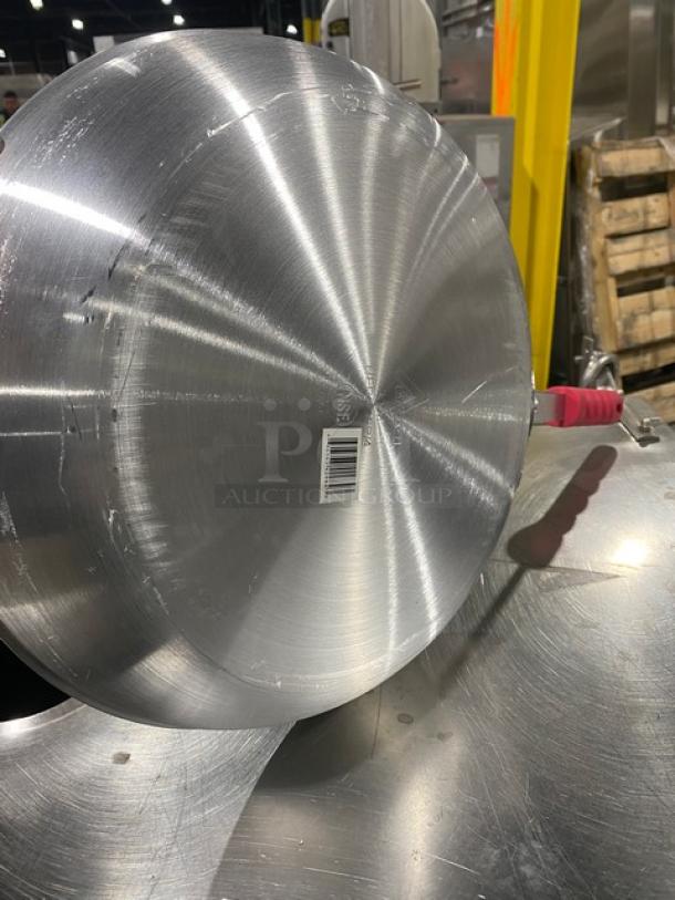 Adcraft Hercules Series 14" aluminum fry pan, natural finish, red grip handle, model HER14FP4, new condition.