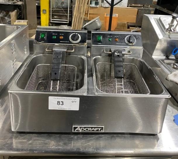 Adcraft DF6L2 countertop dual 6L deep fat fryer, stainless steel, electric, with knobbed lid, mesh fry baskets, 120V.