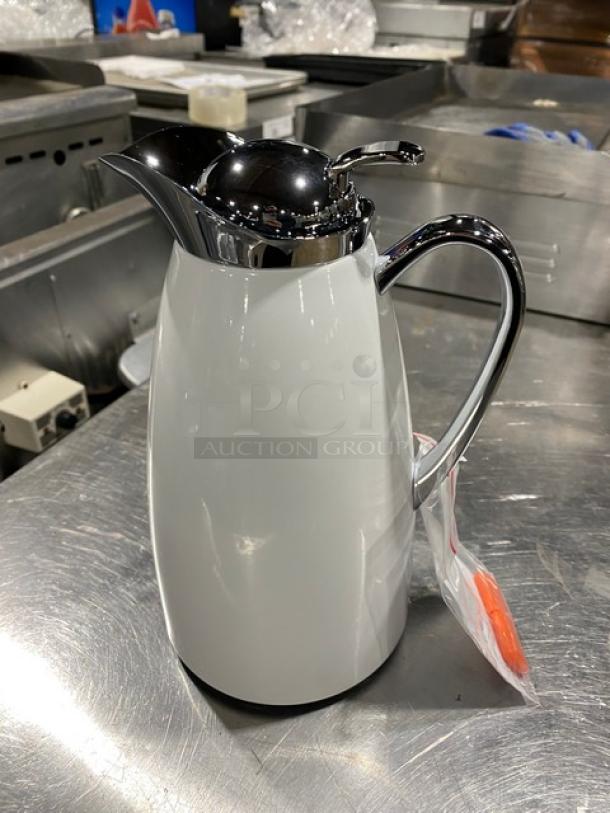 New Service Ideas Marquette Series 1-Liter Insulated Coffee Carafe, sleek white and chrome finish, tags attached, excellent condition.