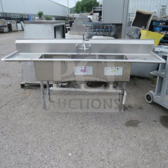 Stainless steel 3-compartment sink with R/L drainboard and faucet, dimensions 90x24x44, sink size 18x18x12, with visible labels.