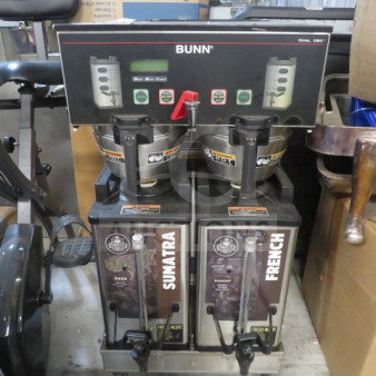 Bunn Dual Coffee Brewer Model DUAL SH DBC, includes two satellites, 18x19x36 inches, 6000 Watts, 1 Phase, used condition.