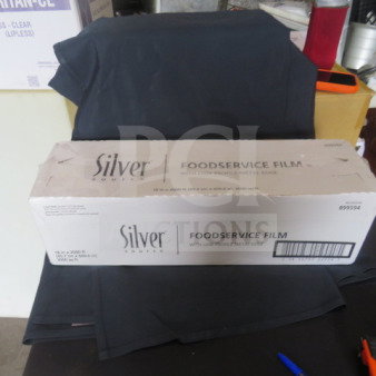 New Silver food service film, 18" x 2000ft, in original packaging, ideal for professional kitchens.