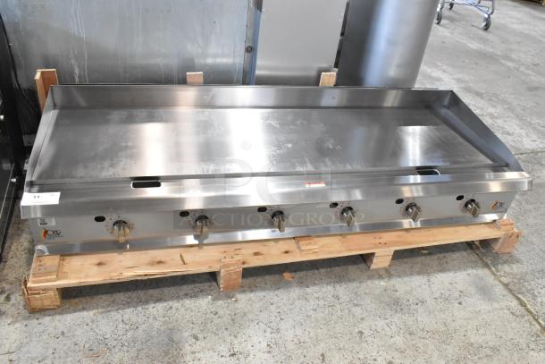 BRAND NEW Cooking Performance Group CPG GT-CPG-72-NL 72" stainless steel griddle, natural gas, thermostatic controls, 180,000 BTU.