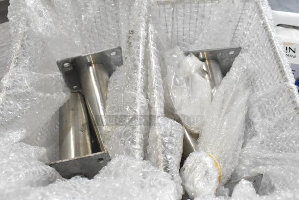 Brand new Avantco 177EF40C stainless steel deep fryer, wrapped in bubble wrap. Includes 2 metal fry baskets. 208V, 3 Phase.