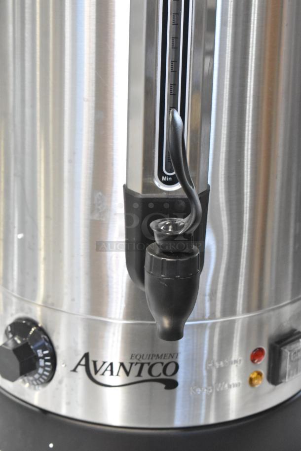 Brand new Avantco 177WB19L 5-gallon water boiler with minor scratches. 120 volts, 1 phase. Capacity: 128 cups.