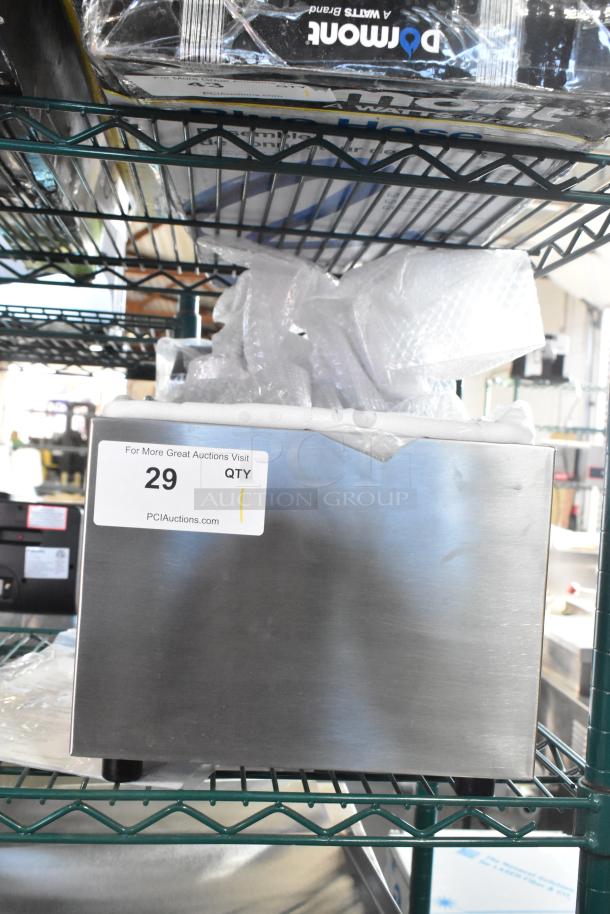 BRAND NEW SCRATCH AND DENT 2025 Vollrath CF2-1800 stainless steel deep fryer, 10 lb, includes 2 metal fry baskets.