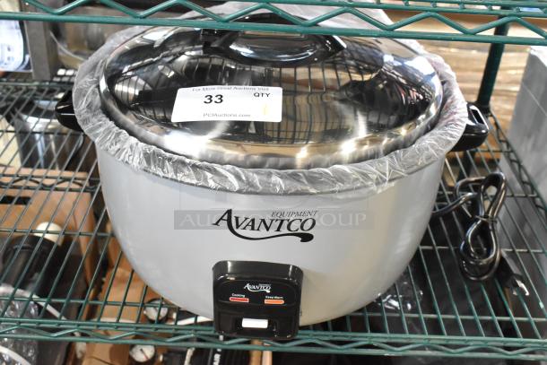Brand new Avantco 177RCB60 rice cooker, 60 cup capacity, removable lid, 120V, scratch and dent condition.