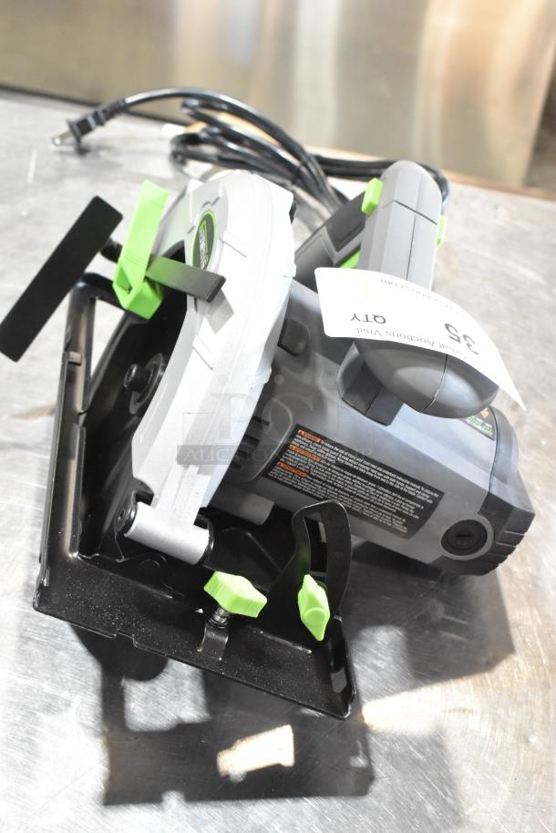 Brand new Genesis GCS130 circular saw, 13 A, 7-1/4 in blade, 120V, 1 phase, minor scratches, tags attached.