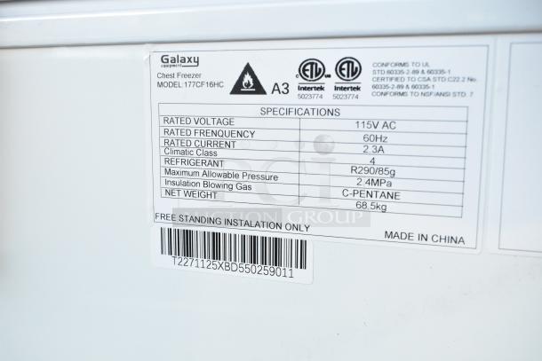 Galaxy 177CF16HC Metal Chest Freezer label showing specifications: 115V, 1 Phase, R290 refrigerant, 68.5kg net weight.
