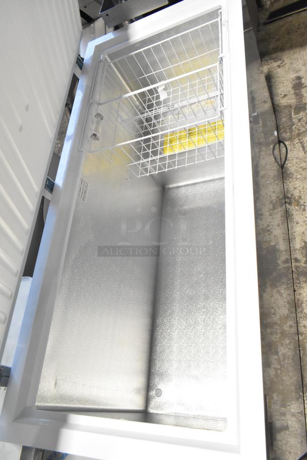 Galaxy 177CF16HC metal chest freezer with hinge lid; features wire basket, 115 volts, 1 phase, in excellent condition.