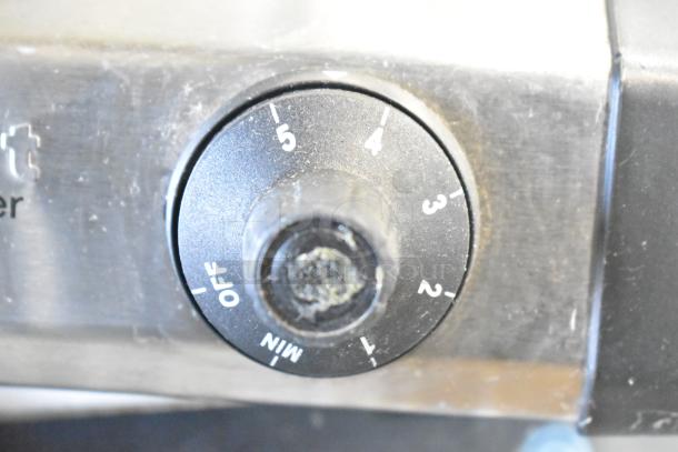 Cuisinart CB-30 single burner range, showing dial with 1-5 settings. Metal finish, 120V, tabletop model, used condition.