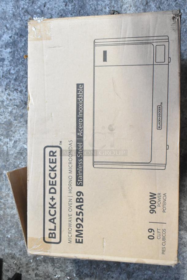 Black & Decker EM9225AB9 Countertop Microwave Oven in original box. 120 Volts, 1 Phase, 0.9 cu. ft., 900W power.