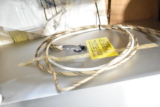 Hatco KFC-16C Metal Commercial Heat Strip, 120V, 1 Phase, wires and cable visible, excellent condition.