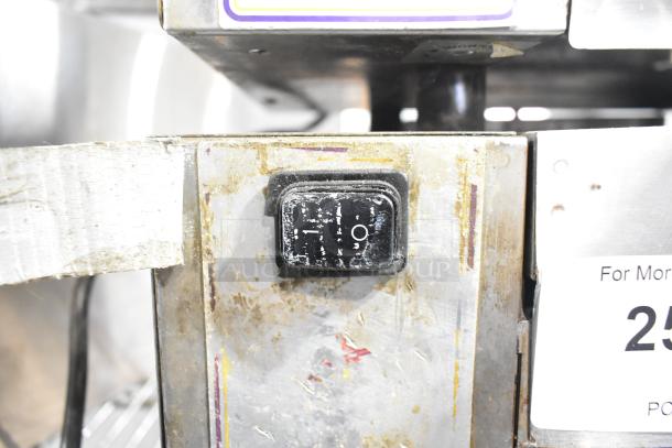 Roundup TBS-1X stainless steel food steamer, commercial countertop model for Taco Bell, 208V, 1 phase, with visible wear.