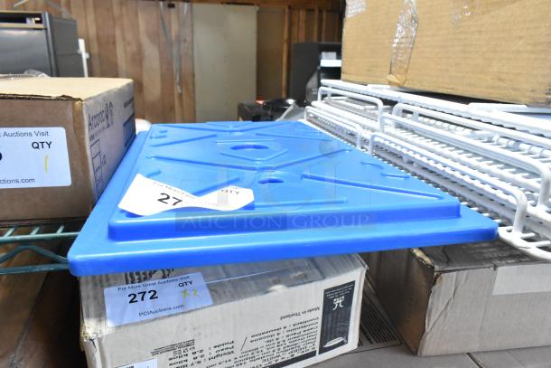 BRAND NEW CaterGator blue ice board, 20 3/4" x 12 3/4" x 1 1/2", scratch and dent condition, for food pan carriers.