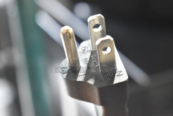 Three-prong power plug for Avalon A11-CTTL Water Dispenser, 115 Volts, 1 Phase.