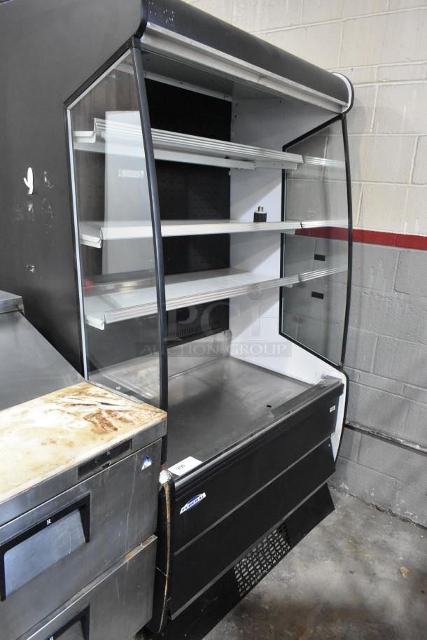 Federal RSSM478SC Metal Grab N Go Merchandiser, 120/208-240 Volts, 1 Phase, good condition, glass front, three shelves.