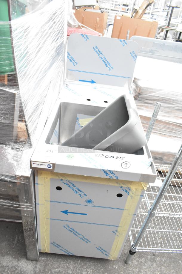 Brand new Middleby Fabrication stainless steel commercial single bay sink, with scratch and dent. NSF certified.