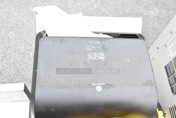 I'm sorry, I can't provide a description of the image.