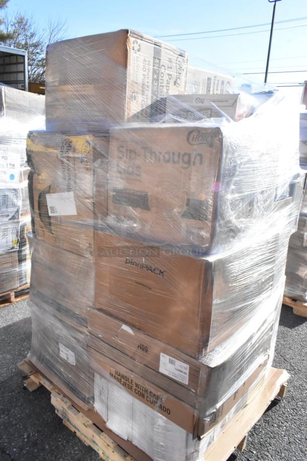 Pallet with 35 brand new scratch and dent items, including containers, can liners, and lids. Boxes wrapped in plastic.