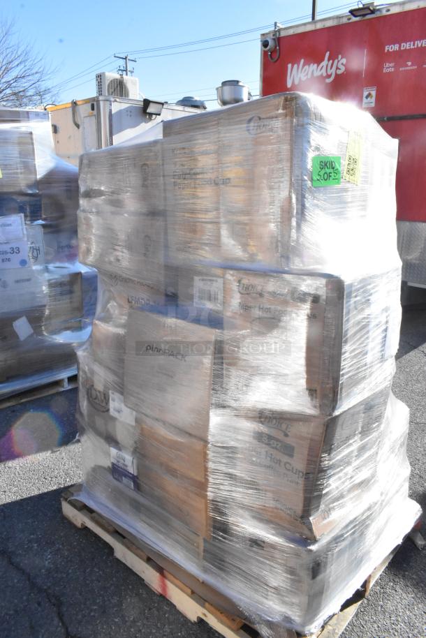 Pallet with 25 brand new scratch and dent items, including hot cups, vacuum pouches, and food cups, shrink-wrapped for auction.