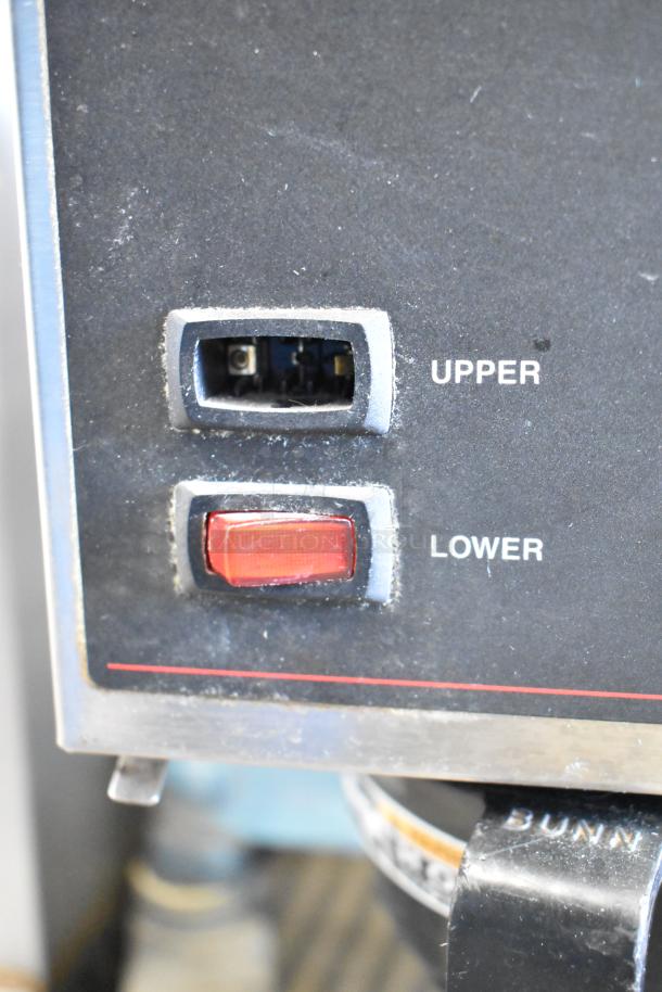 Bunn VPR Countertop Coffee Machine, featuring upper and lower burner switches. Model VPR, 120V, 1 Phase.