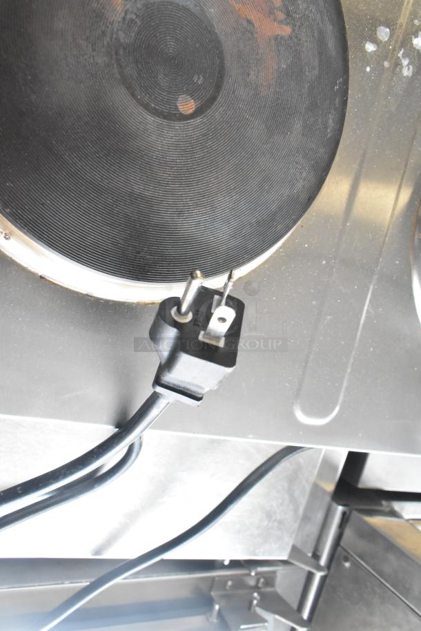 Avantco 177EB202FBM electric 2 burner hot plate, black, countertop model, 240V, 1 phase, visible power cord.