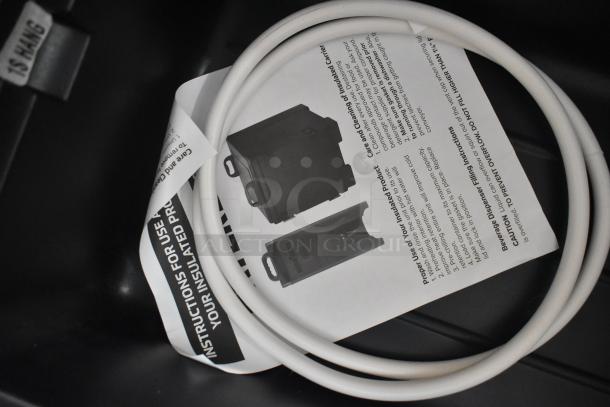 Brand new CaterGator black top-loading insulated food pan carrier with scratch and dent. Includes care instructions.