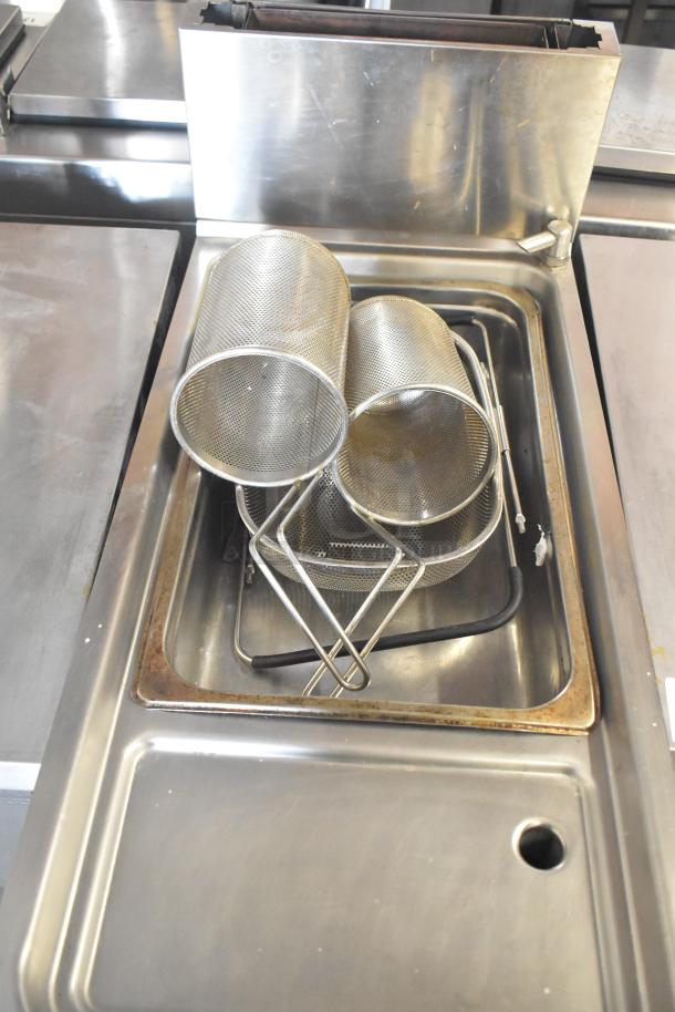 Rosito Bisani CPG1TWBHBTU commercial pasta cooker, 80,000 BTU, natural gas, used condition with metal baskets.