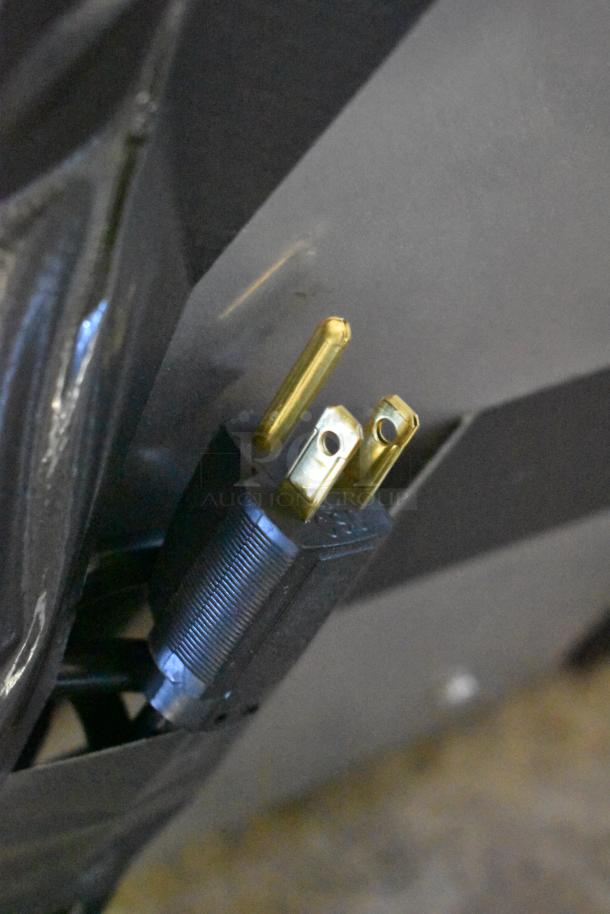 BRAND NEW Metro 461HS1836 heated shelf plug. Stainless steel, 18" x 36", 120 volts, 1 phase. Scratch and dent condition.