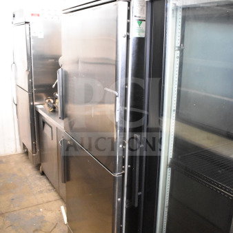 2022 Winston HOV514UVE CVap half-size reach-in holding cabinet on casters. Stainless steel, 120V, 1 phase.