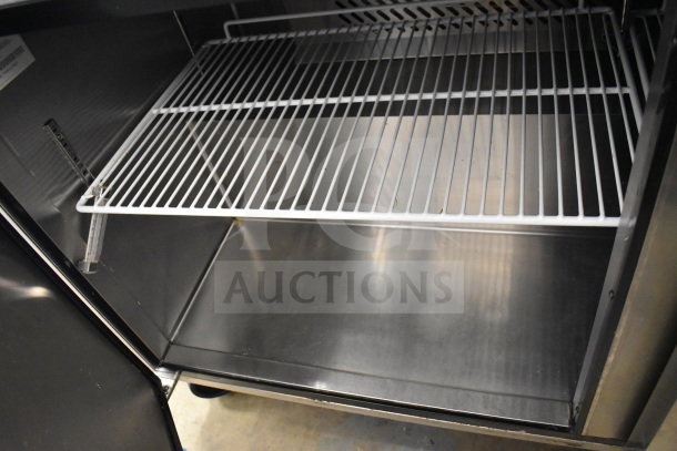 2021 Atosa MSF8303GR Sandwich Prep Table, stainless interior, wire shelf, 115V, 1 Phase, clean condition.