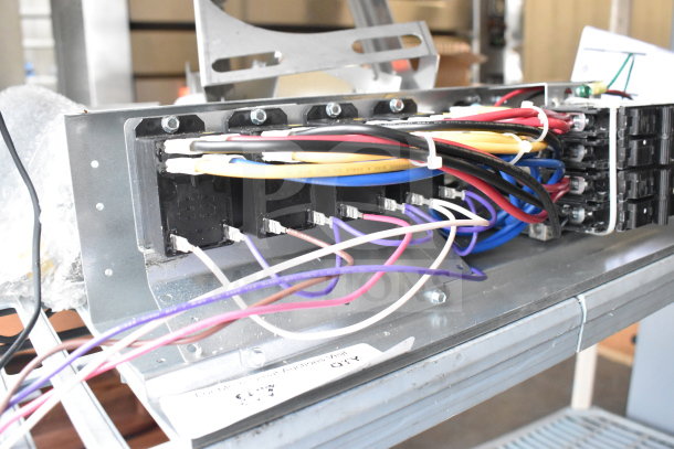 BAYEABC20BK1BAA supplementary electric heater unit, showing wiring and metal casing, in excellent condition.