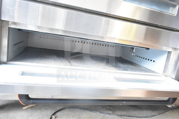 Lusi YCO-4-16D commercial propane gas 4 deck bakery oven in stainless steel, featuring multiple baking surfaces.