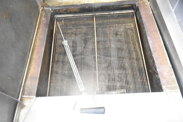 Pitco Frialator commercial donut fryer with dough dropper arm and plunger. Natural gas, 120,000 BTU, used condition.