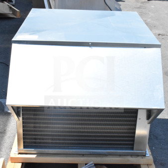 Master-Bilt MHHZ0353B commercial compressor, brand new with minor scratches. 200/230V, 1 phase unit, on pallet.