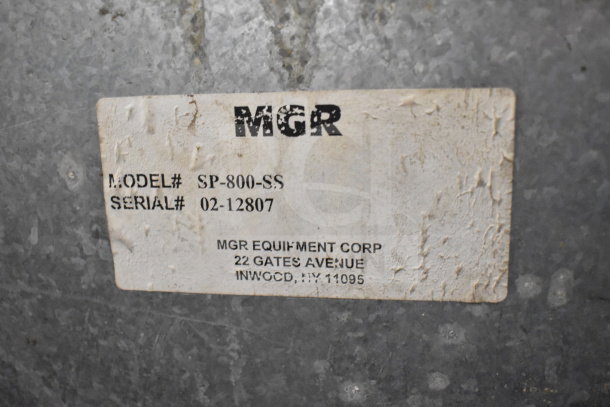 Manitowoc QD1002A ice machine with MGR SP-800-SS bin. 208-230V, 1 phase. Label shows model and serial numbers.