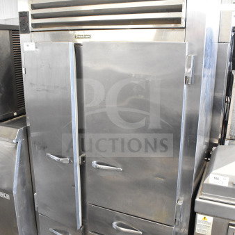 Traulsen RDT 2-24 DUT Commercial Reach In w/ 2 Doors and 2 Drawers. 115 Volts, 1 Phase.