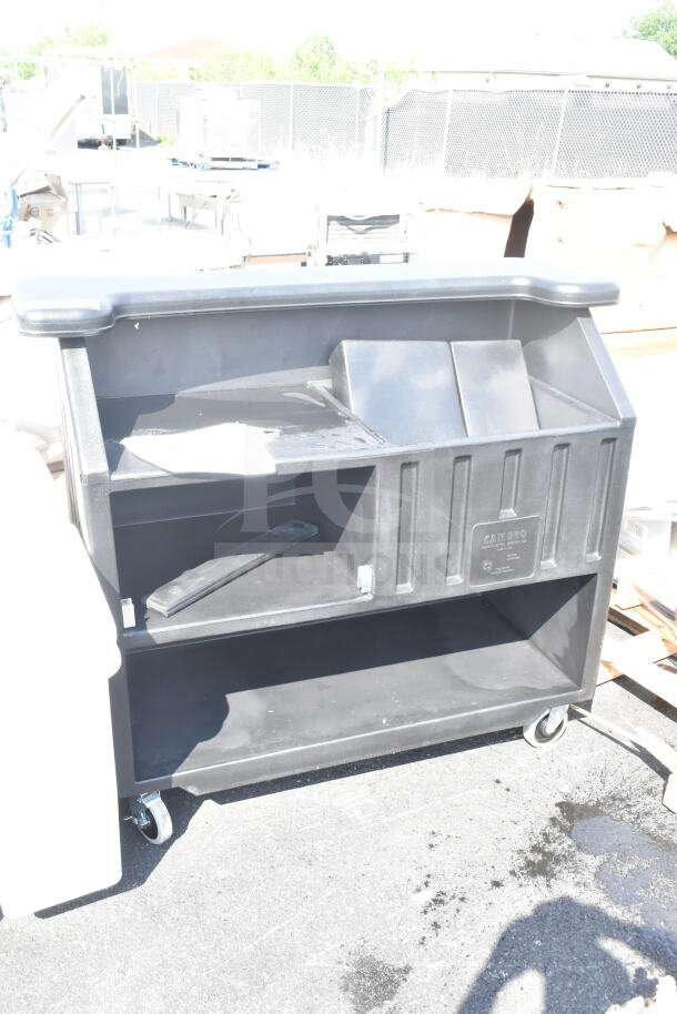 Brand new scratch and dent Cambro BAR540110 Cambar® black 54" portable bar with 5-bottle speed rail, on wheels.