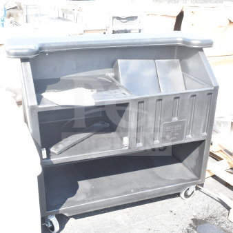 Brand new scratch and dent Cambro BAR540110 Cambar® black 54" portable bar with 5-bottle speed rail, on wheels.