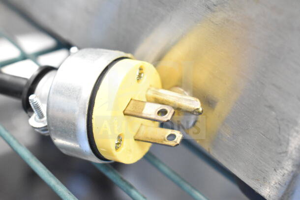 Biro Sir Steak Commercial Meat Tenderizer plug detail, showing 115V, 1-phase connection for countertop use.
