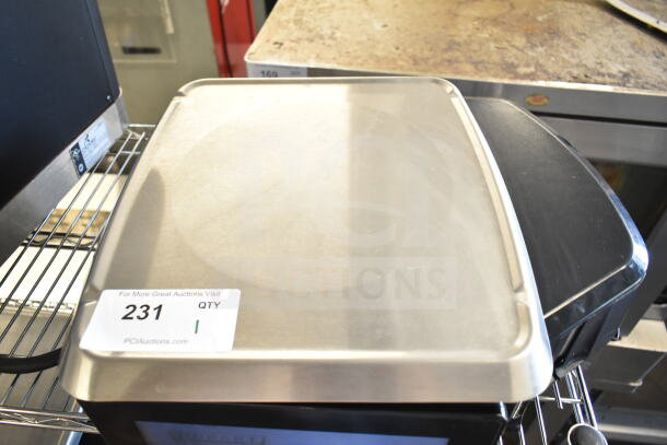 2017 Hobart HTs-7LST commercial food scale, tested and working, in good condition. Label shows auction lot 231.